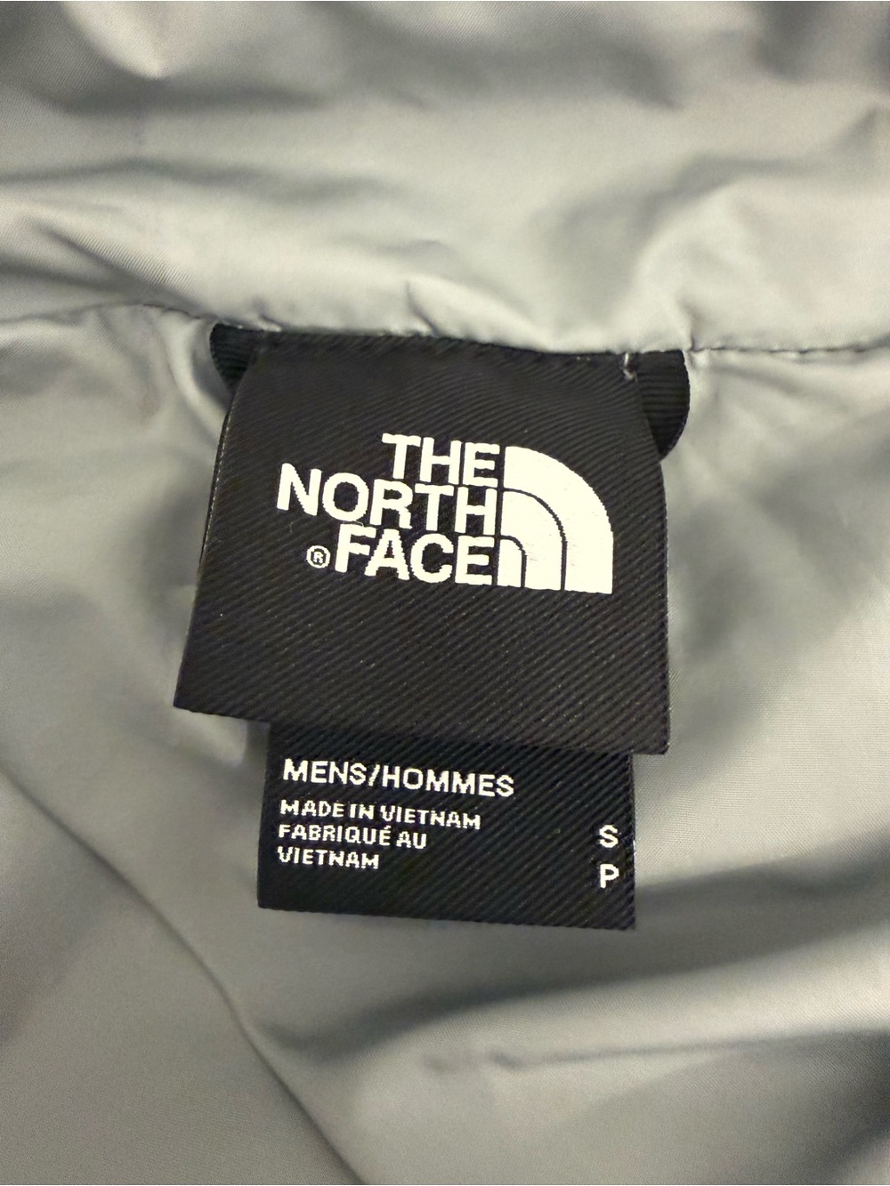 The North Face Men's Silver Gray Insulated Puffer Jacket - Picture 10 of 10
